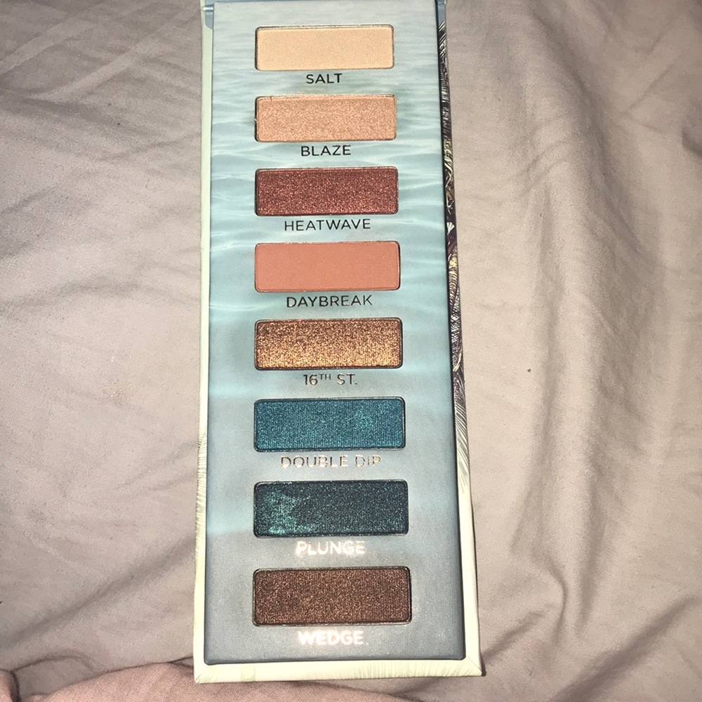 Eyeshadow palette.